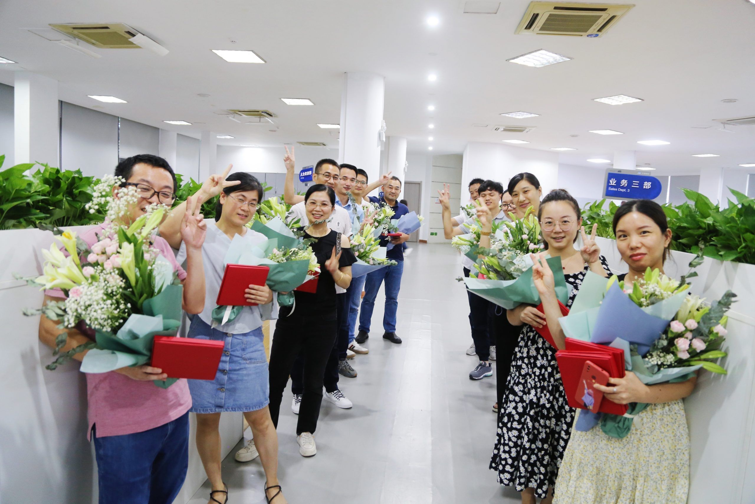 師者匠心  薪火相傳|萌恒內訓師  節日快樂！