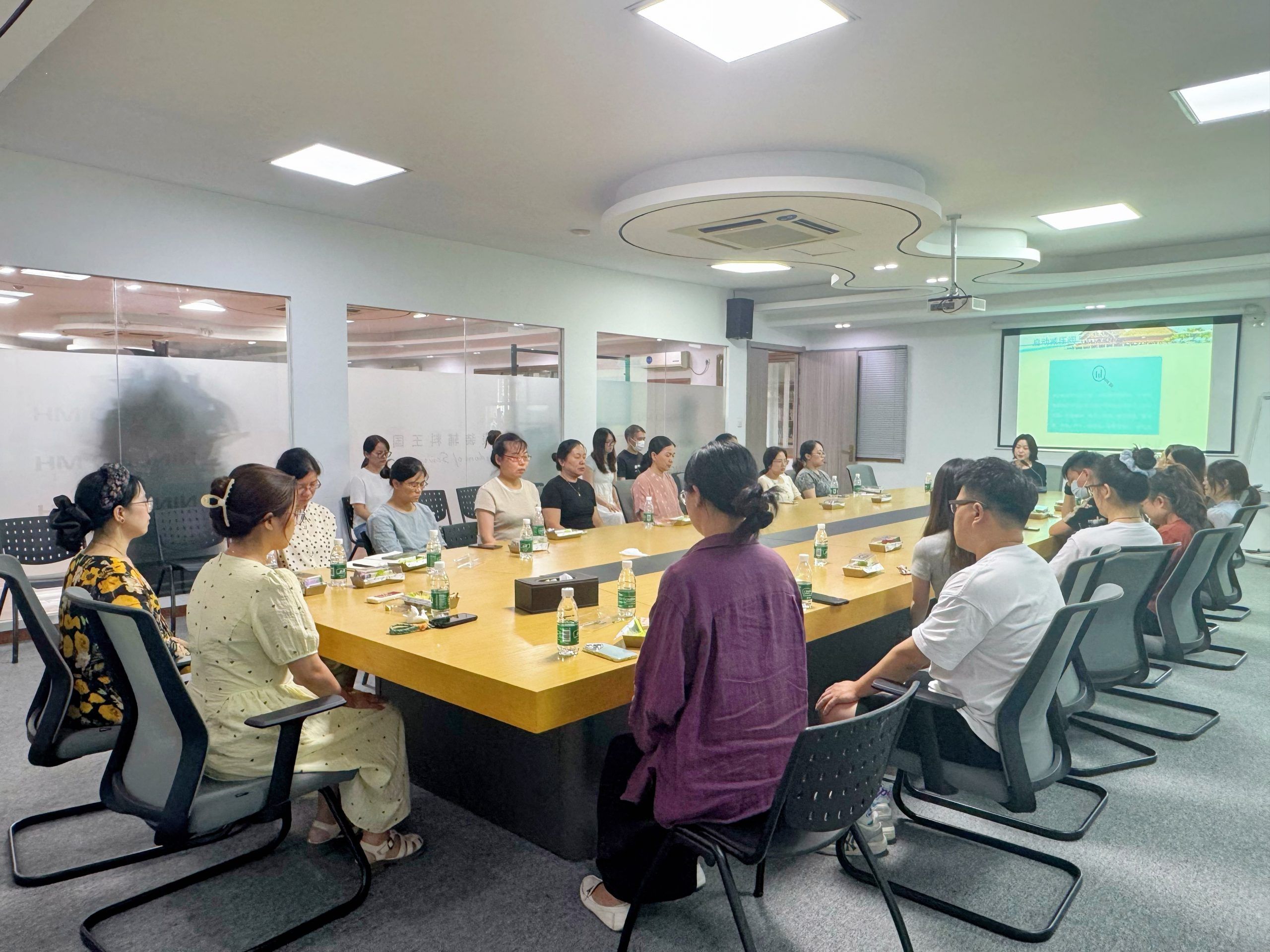 悅納情緒 賦能職場 | 國貿舉辦心理健康專題沙龍