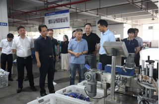 湖南省工信廳副廳長(zhǎng)楊親鵬一行深入湖南萌恒走訪調(diào)研