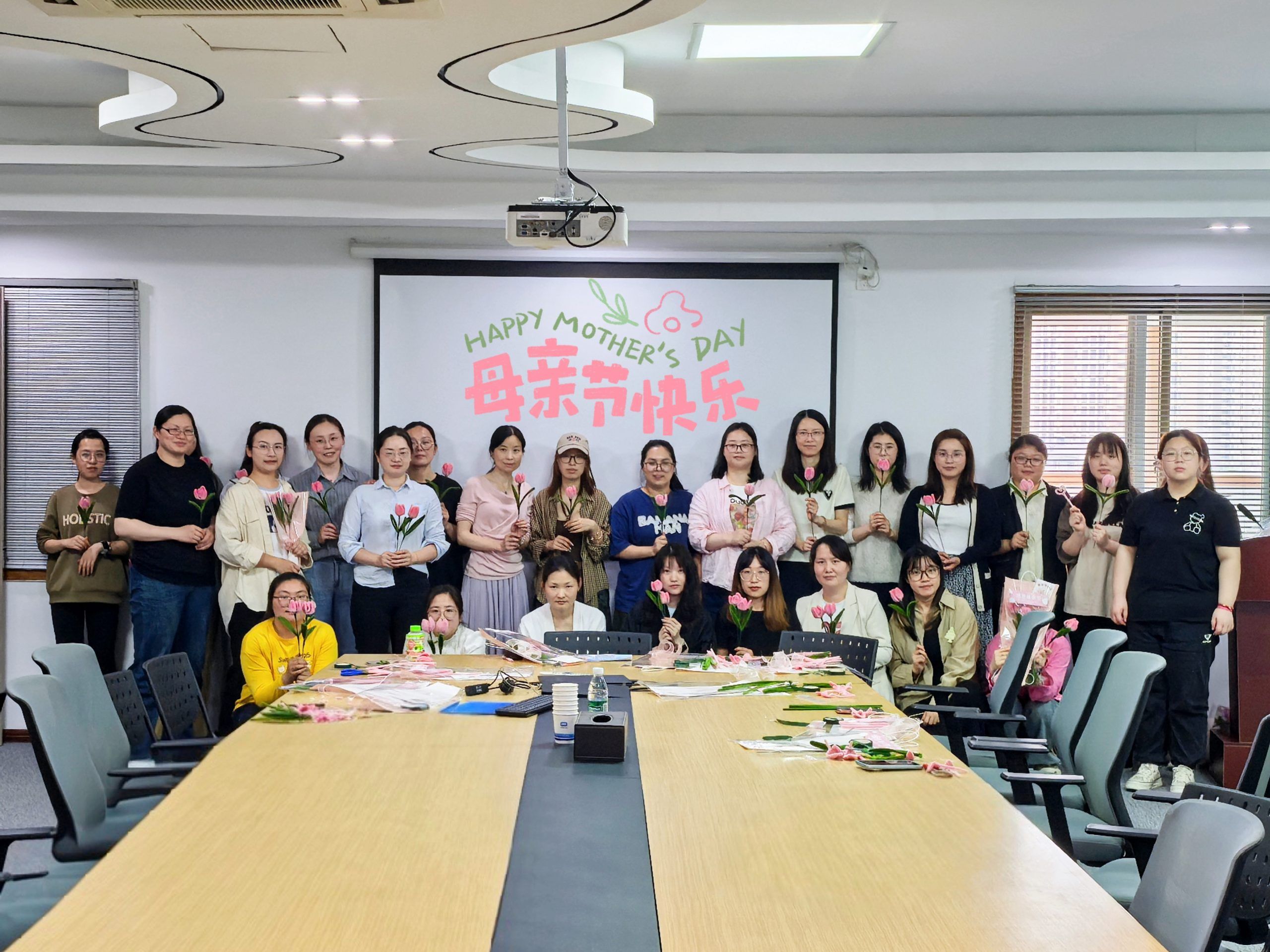 時(shí)光禮贊 永恒綻放 | 國貿(mào)母親節(jié)DIY活動(dòng)精彩花絮