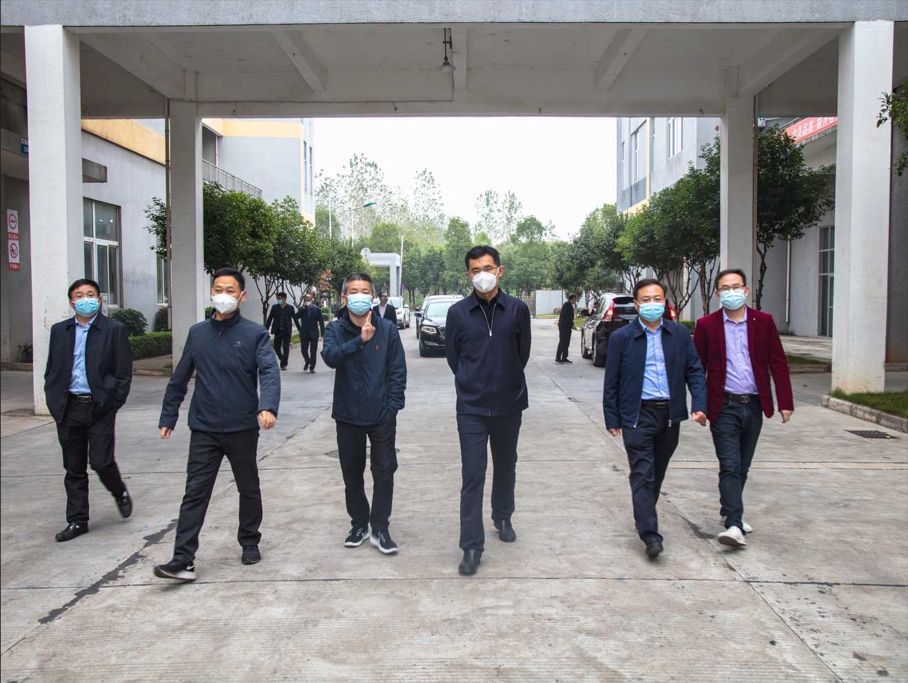 澧縣縣委副書記、縣長王啟武深入湖南萌恒調(diào)研